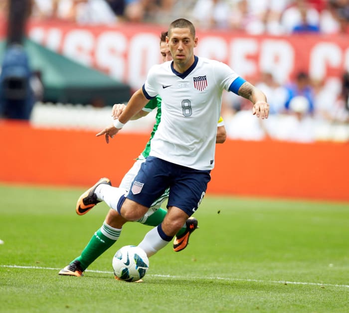2013-USA-third-uniform-Clint-Dempsey-op5p-92435.jpg
